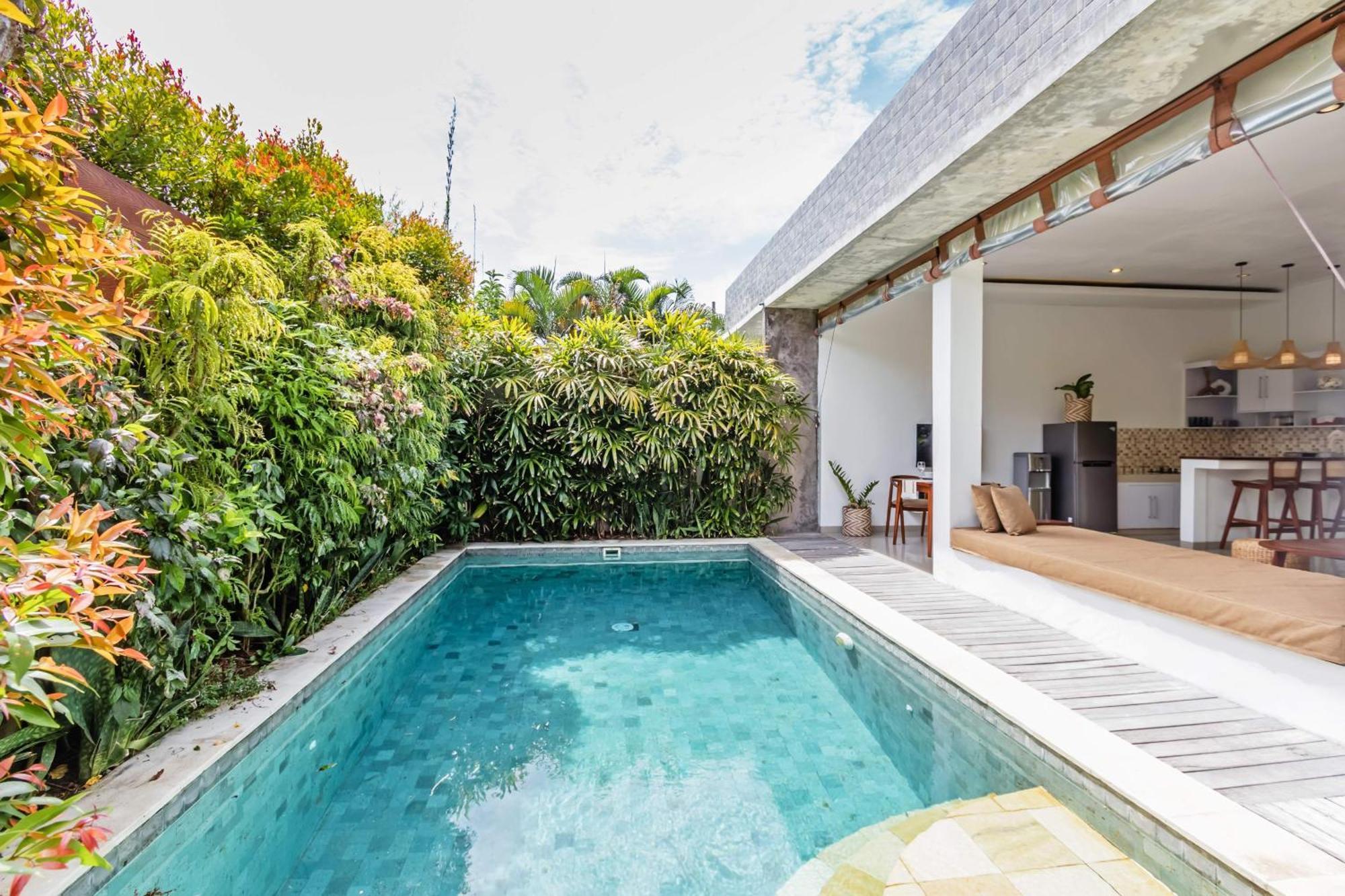 Adorable 1Br Villas In The Herat Of Seminyak Kültér fotó