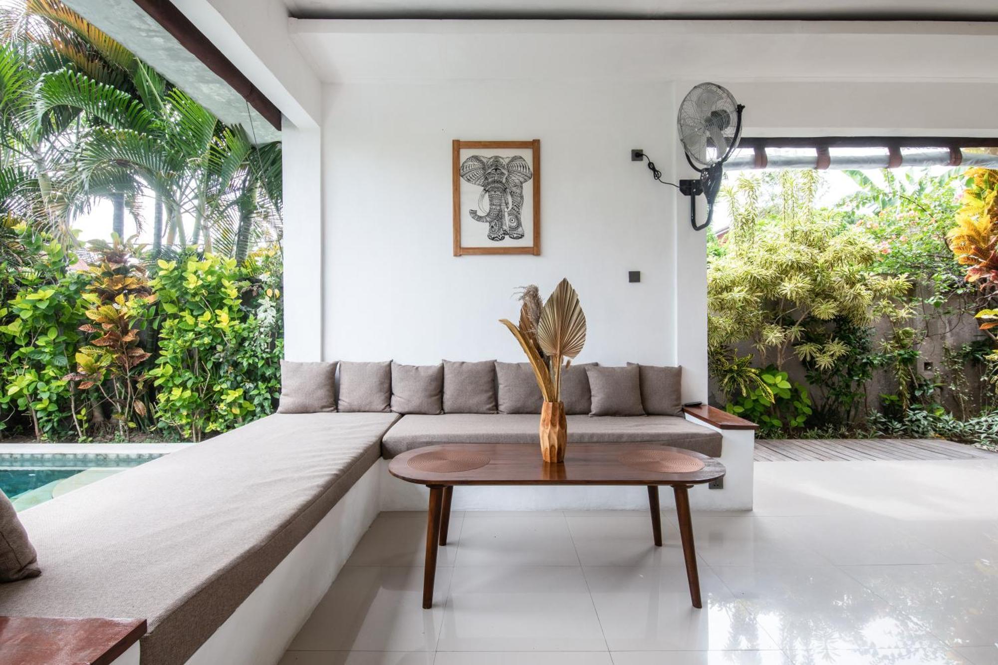 Adorable 1Br Villas In The Herat Of Seminyak Kültér fotó