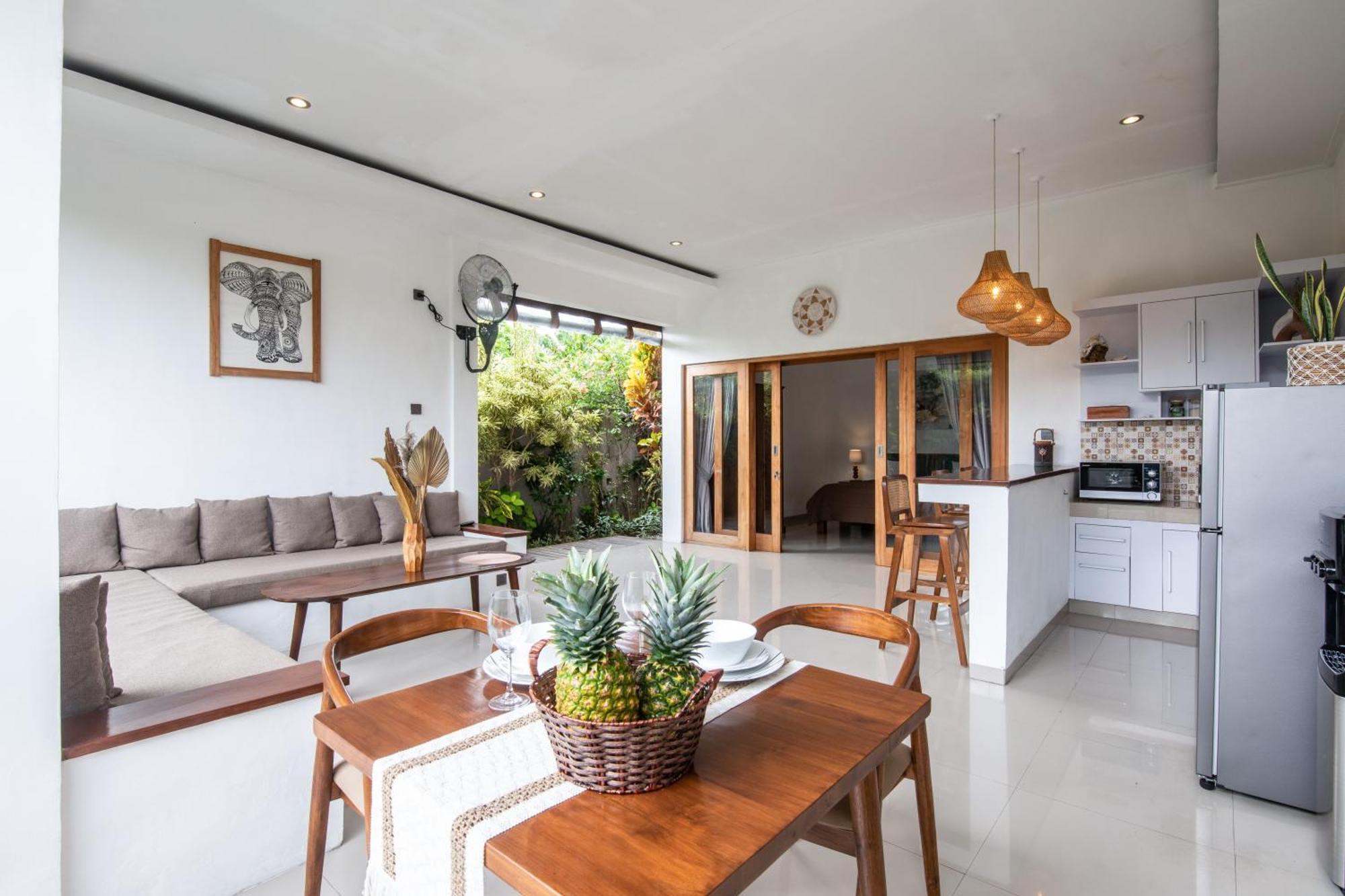 Adorable 1Br Villas In The Herat Of Seminyak Kültér fotó